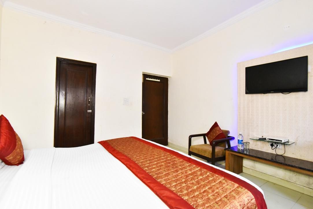 Hotel B-Comfort Amritsar Exterior photo